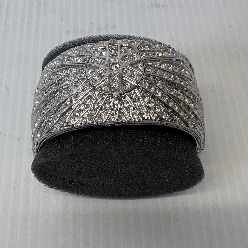 Victoria Vieck VTG Silverstone Crystal w/ Hidden Quartz Watch Cuff Bracelet - Picture 2 of 4